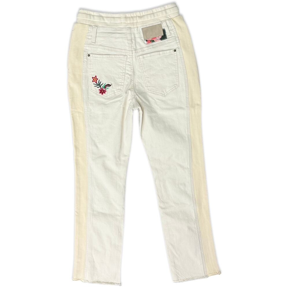 Desigual Cream Ecru Floral Embroidered Jogger Lita Raw Hem Jeans size S NEW Tags - Picture 3 of 12